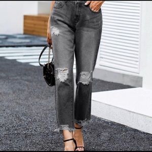 NWT Coeur de Vague Distressed Capri Jeans- Medium